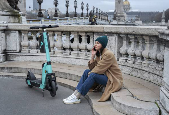 Folding scooters